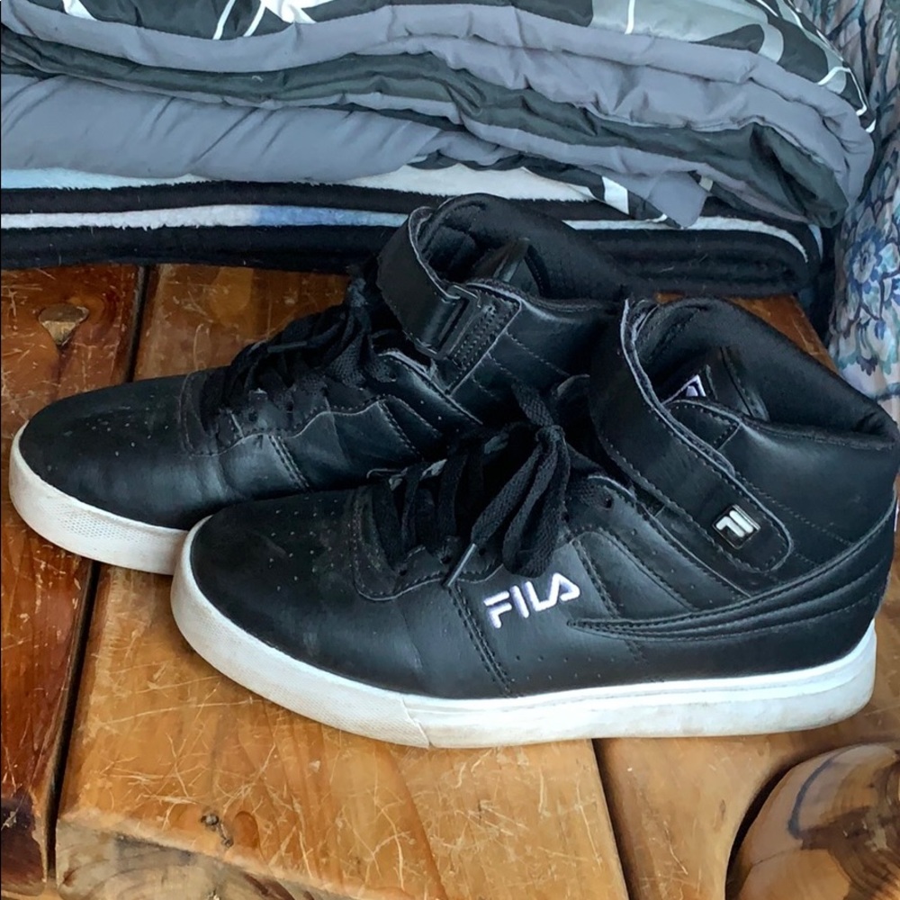 Men’s Fila sneakers